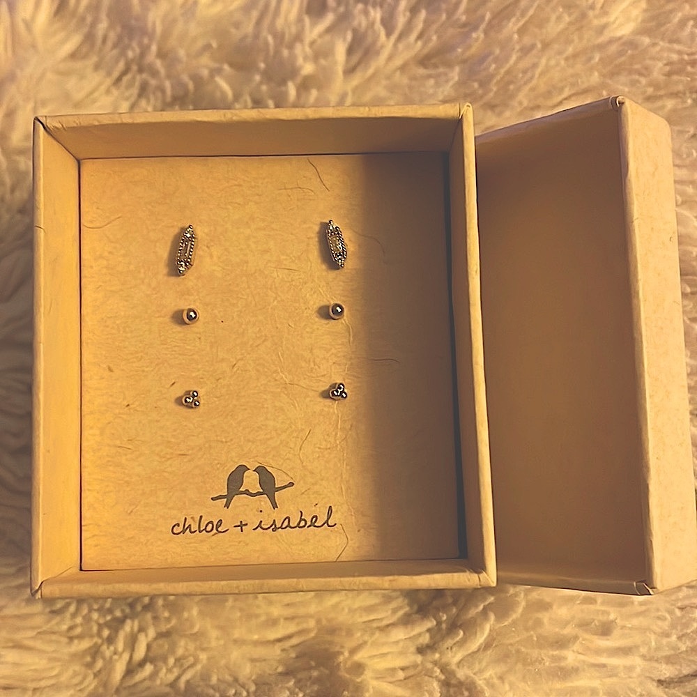 Chloe + Isabel